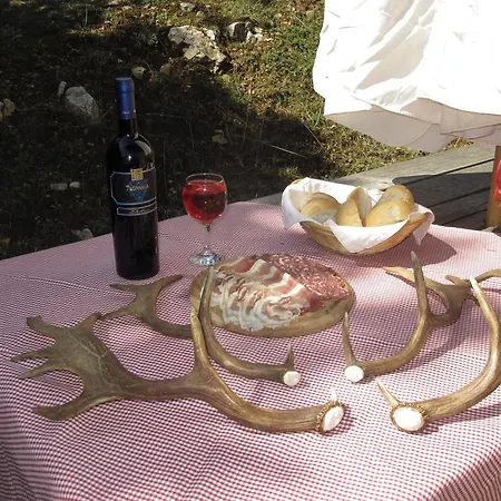 مزرعة للإقامة Agriturismo Agrimon