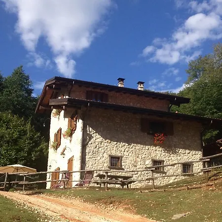مزرعة للإقامة Agriturismo Agrimon *